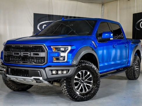 Used 2019 Ford F150 Raptor w/ Equipment Group 802A Luxury image 4