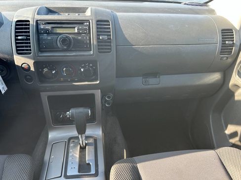 Used 2012 Nissan Pathfinder S image 9