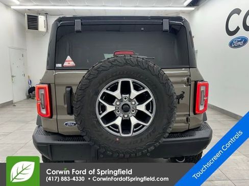 New 2025 Ford Bronco Badlands image 6