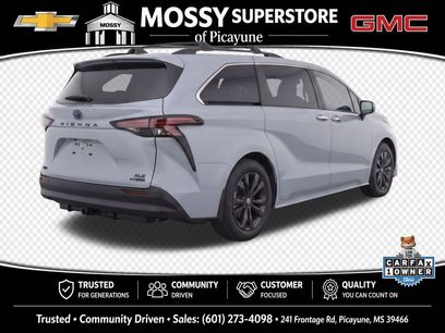 Used 2024 Toyota Sienna XLE Woodland Edition