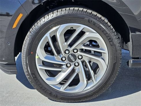 New 2025 Lincoln Navigator L Reserve image 10