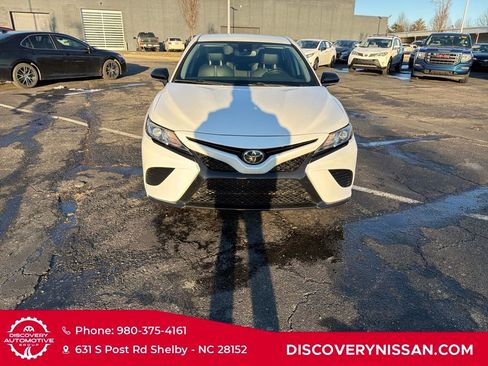 Used 2019 Toyota Camry SE image 10