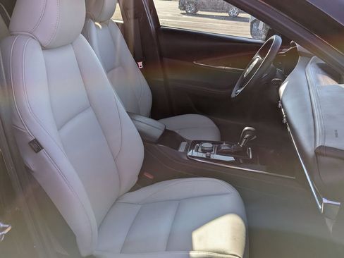 Certified 2025 MAZDA CX-30 AWD 2.5 S w/ Premium Package image 17