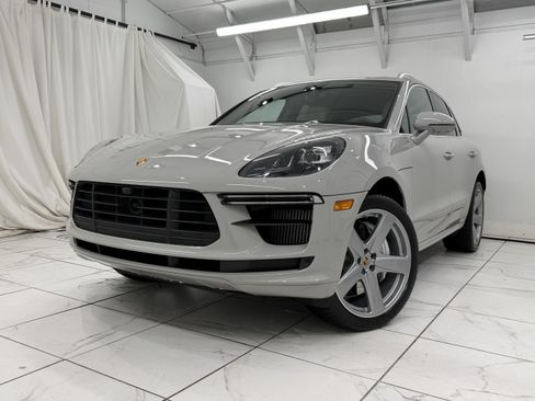 Certified 2021 Porsche Macan Turbo AWD/4WD image 8