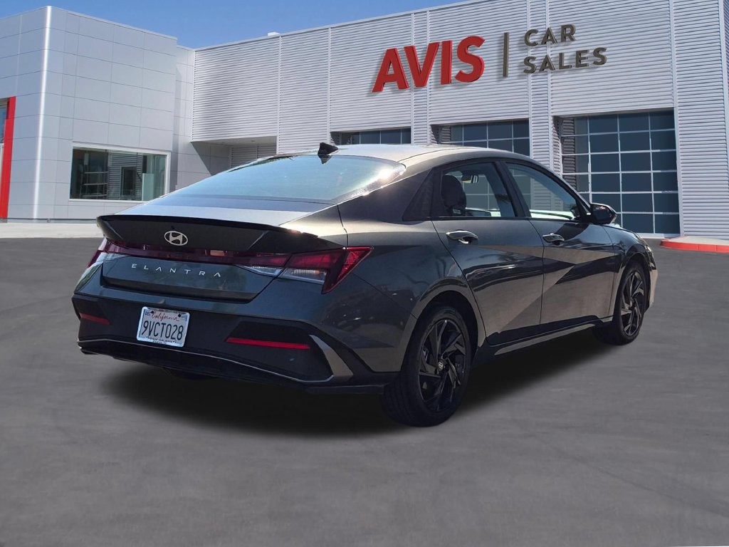 Used 2026 Hyundai Elantra Sport FWD image 6