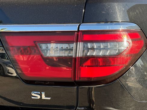 Used 2022 Nissan Armada SL w/ Captain's Chairs Package image 25