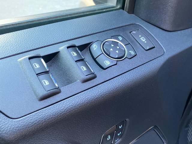 Used 2022 Ford F350 Lariat w/ Lariat Ultimate Package AWD/4WD image 13