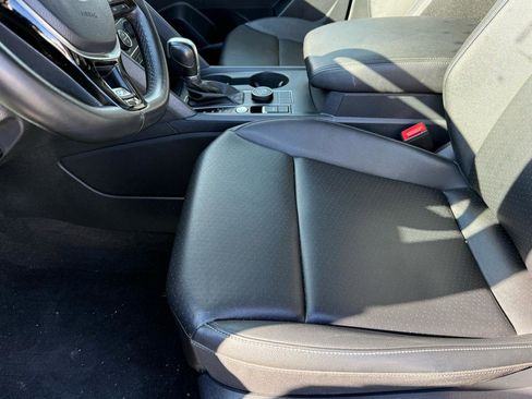 Used 2019 Volkswagen Atlas SE w/ Towing Package image 5