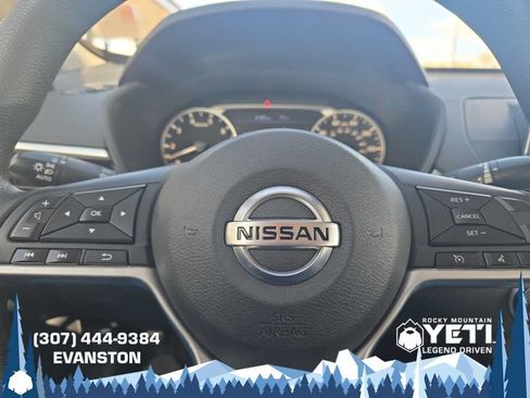 Used 2021 Nissan Altima 2.5 SV FWD image 19