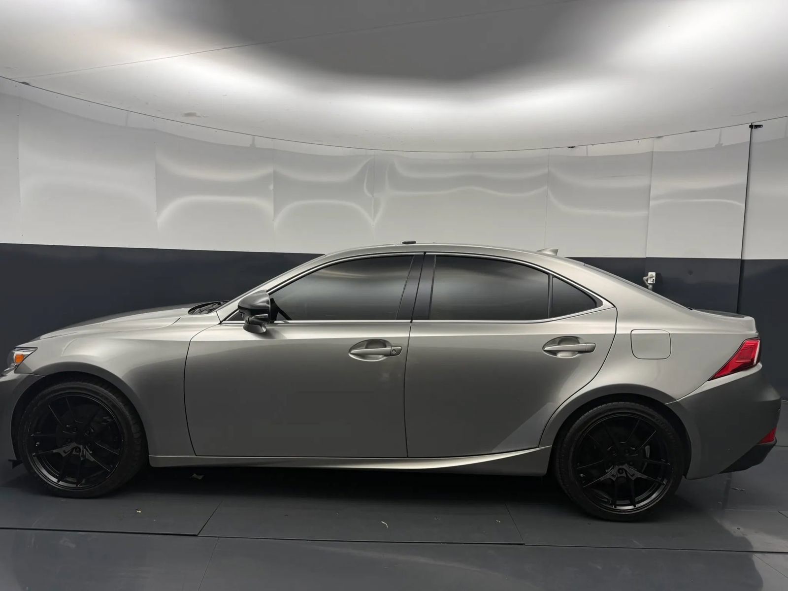 Used 2016 Lexus IS 200t RWD image 2