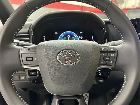 Certified 2026 Toyota Camry SE w/ Convenience Package FWD image 18