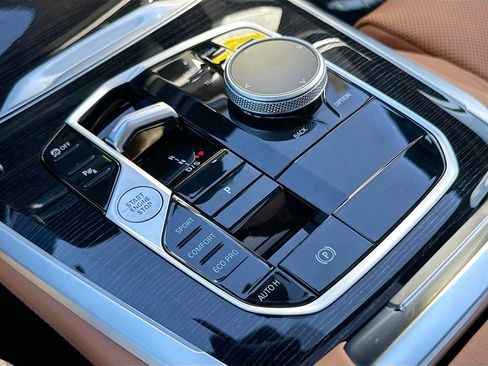 New 2026 BMW X5 sDrive40i w/ M Sport Package image 14