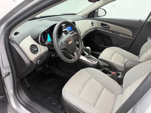 Used 2016 Chevrolet Cruze LT FWD image 18