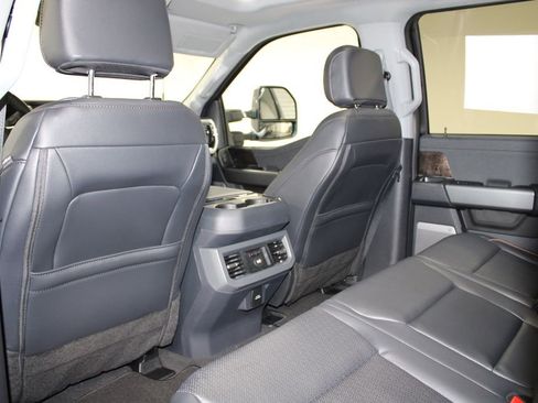 New 2026 Ford F250 Lariat w/ Black Appearance Package image 28