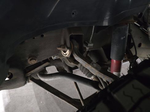 Used 2005 Chevrolet Silverado 1500 4x4 Crew Cab w/ Safe And Sound Package image 29