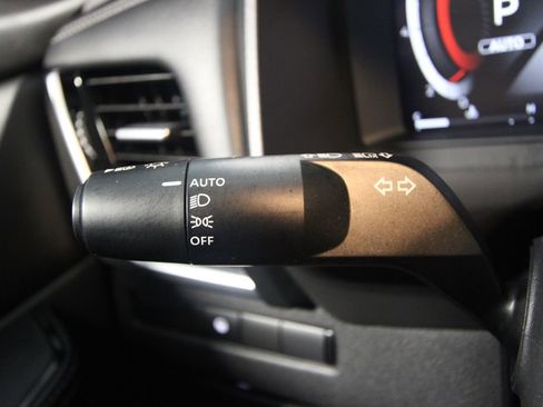 Used 2024 Nissan Rogue SL w/ SL Premium Package image 13