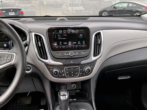 Used 2018 Chevrolet Equinox Premier image 6