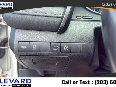 Used 2019 Toyota Camry SE image 20