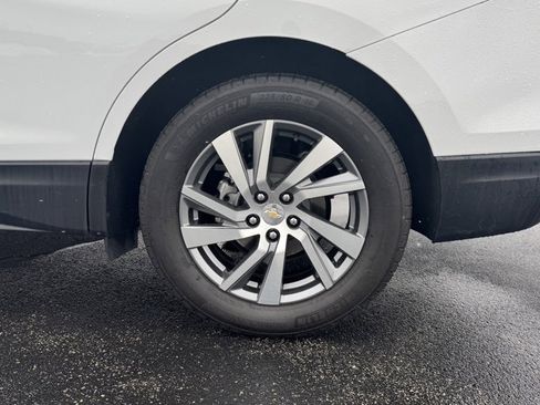 Used 2023 Chevrolet Equinox LT image 32