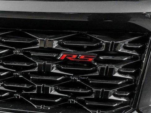 Used 2026 Chevrolet Traverse RS image 27