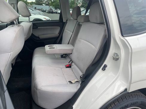 Used 2018 Subaru Forester 2.5i Premium AWD/4WD image 16