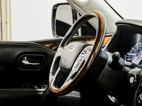 Used 2018 INFINITI QX80 2WD w/ Driver Assistance Package image 12