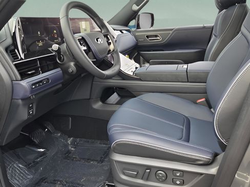New 2026 INFINITI QX80 4WD image 12