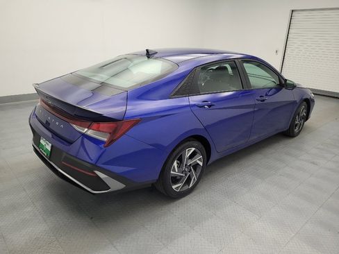 Used 2025 Hyundai Elantra Sport w/ Cargo Package FWD image 10