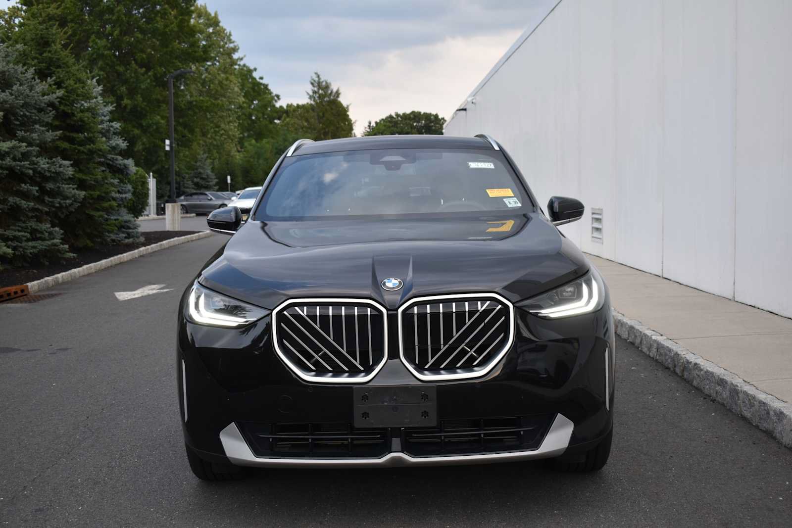 Used 2026 BMW X3 xDrive30i w/ Convenience Package AWD/4WD image 2