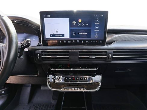 Certified 2023 Lincoln Corsair Reserve w/ Equipment Group 201A AWD/4WD image 16