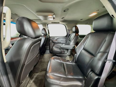 Used 2011 Chevrolet Tahoe LTZ AWD/4WD image 11