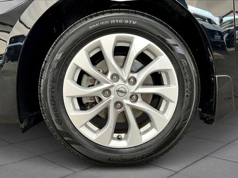 Certified 2019 Nissan Sentra SV image 11