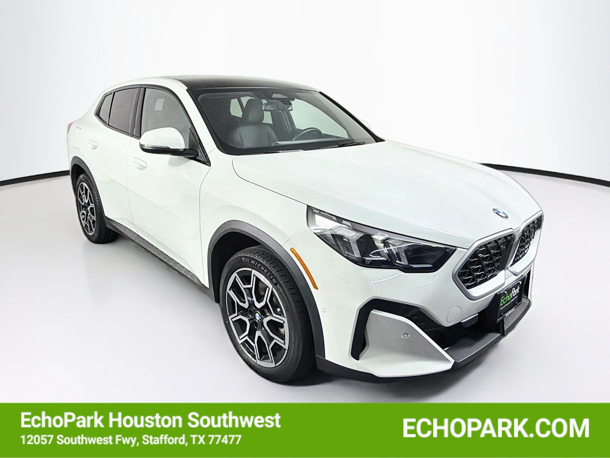 Used 2026 BMW X2 xDrive28i AWD/4WD image 1