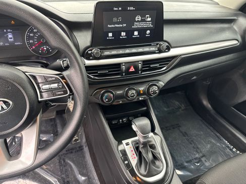 Used 2021 Kia Forte LXS image 27