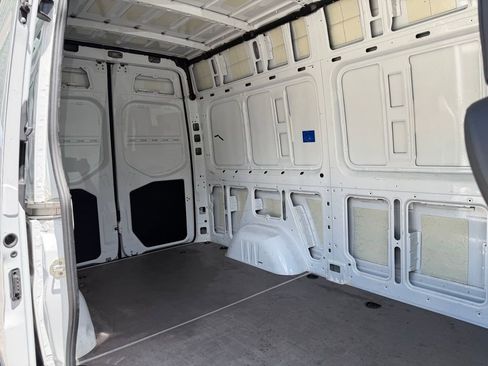 Used 2025 Mercedes-Benz Sprinter 2500 image 26