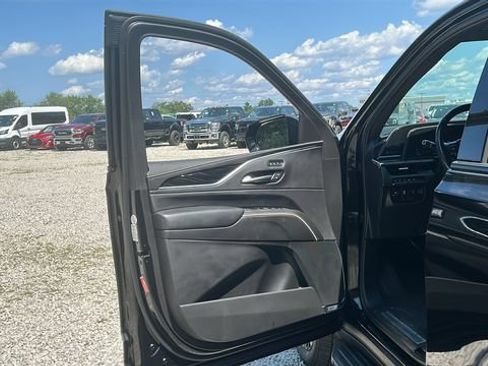 Certified 2024 Cadillac Escalade Sport AWD/4WD image 20