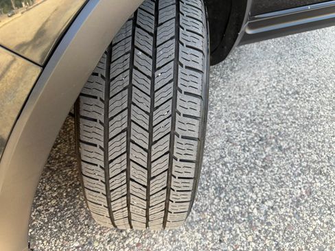 Used 2015 Ford Explorer Sport w/ Equipment Group 401A AWD/4WD image 19