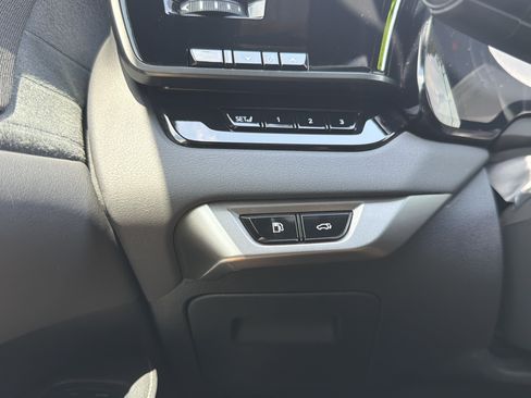 Used 2023 Lexus RX 350 w/ Cold Area Package AWD/4WD image 12