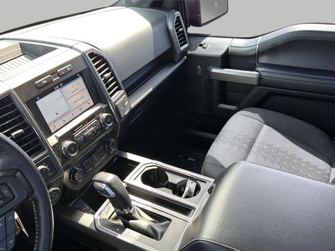 Used 2019 Ford F150 XLT w/ Equipment Group 302A Luxury AWD/4WD image 16