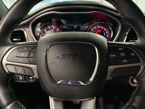 Used 2016 Dodge Challenger SRT Hellcat RWD image 23