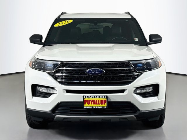 Used 2020 Ford Explorer XLT w/ Equipment Group 202A AWD/4WD image 2