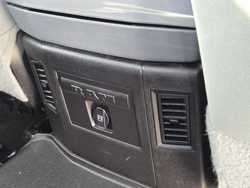 Used 2017 RAM 1500 Big Horn image 12