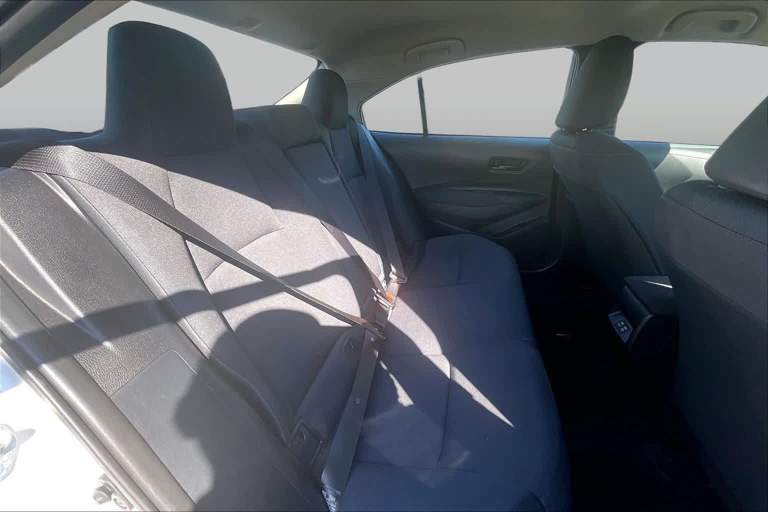 Used 2024 Toyota Corolla LE FWD image 18