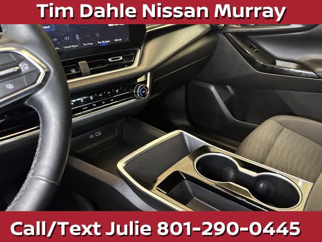 Used 2025 Chevrolet Equinox LT AWD/4WD image 30