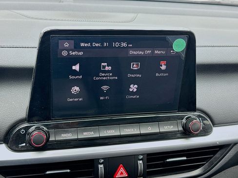 Used 2024 Kia Forte LXS image 9