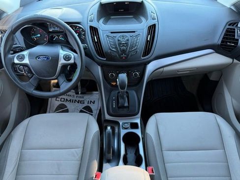 Used 2016 Ford Escape SE FWD image 12