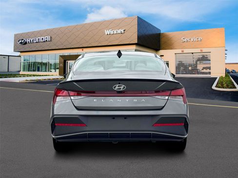 New 2026 Hyundai Elantra Sport FWD image 25