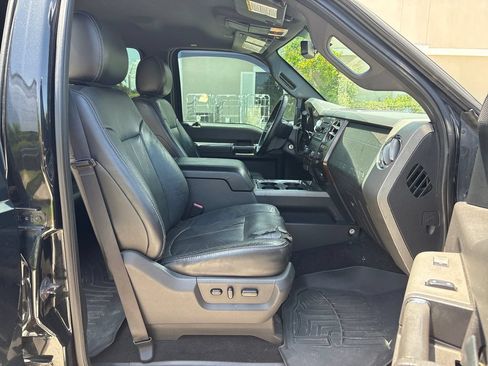 Used 2012 Ford F250 Lariat w/ Chrome Pkg AWD/4WD image 6