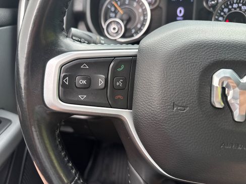 Used 2020 RAM 1500 Big Horn AWD/4WD image 16
