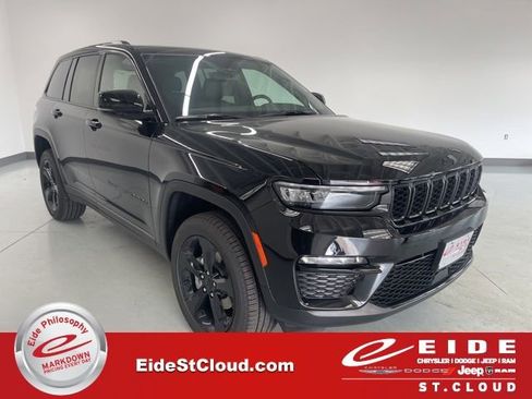 New 2025 Jeep Grand Cherokee Limited w/ Black Appearance Package image 1